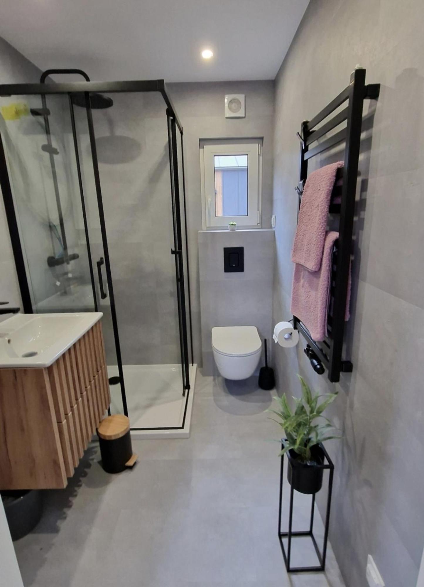 Stuer Tiny House Finja - Wohlfuehldomizil Am Plauer See מראה חיצוני תמונה